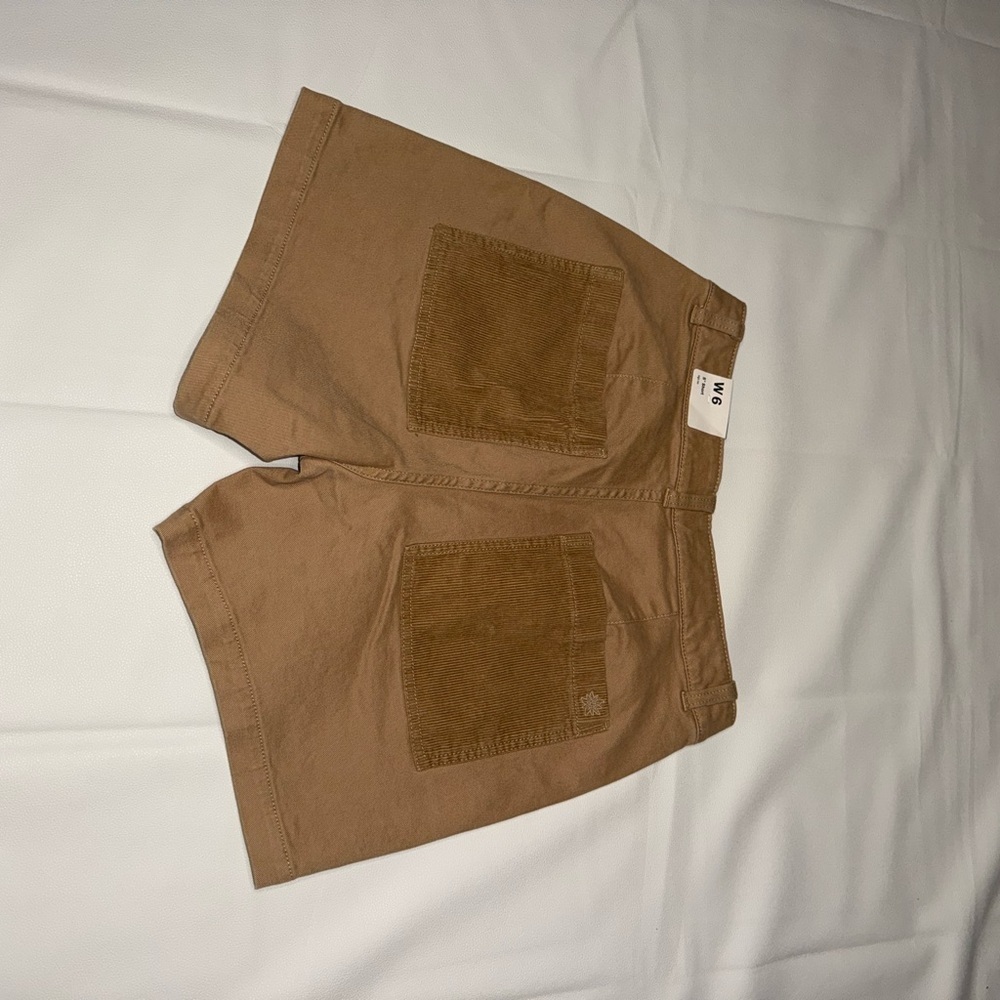Alpine Design Tan Women's Cargo Shorts NWT Size 6 - Picture 10 of 10
